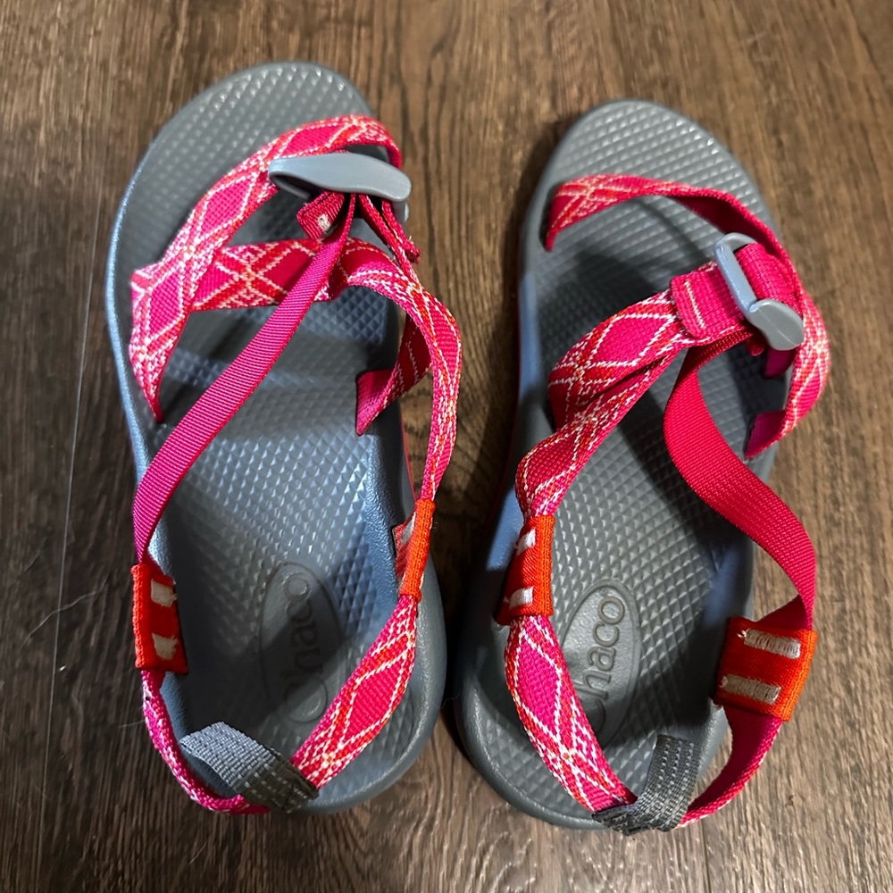 Women’s Classic Chaco sandal. Size 8